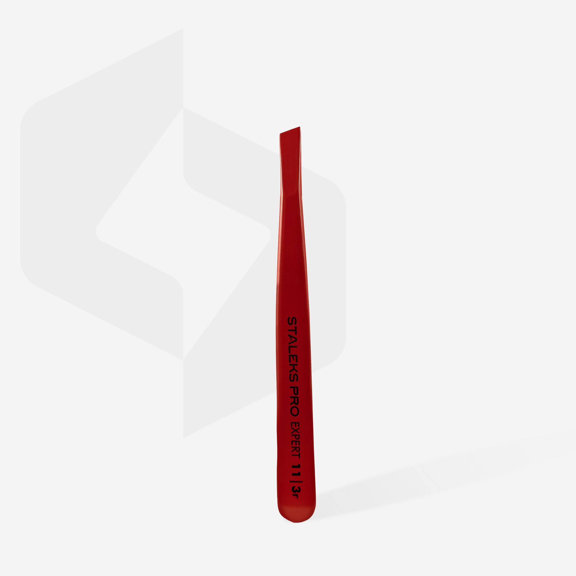 Пинцет для бровей Staleks Pro Expert 11 Type 3R (широкие скошенные кромки), красный - фото3